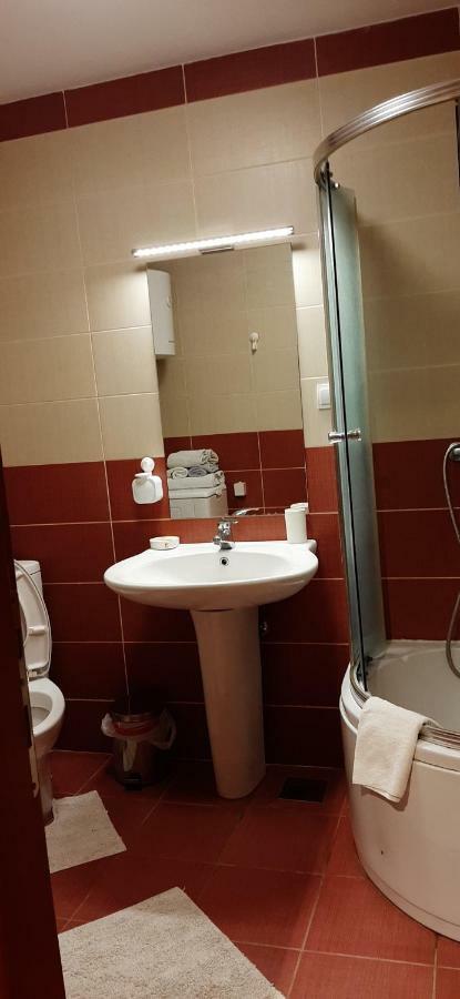 Iskra Lägenhet Budva Exteriör bild