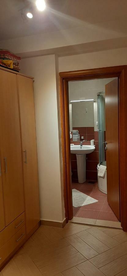Iskra Lägenhet Budva Exteriör bild